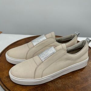 Kaanas Shoes Wm 10 (fits smaller 9-9.5) Positano Silver Slip On Sneakers Casual